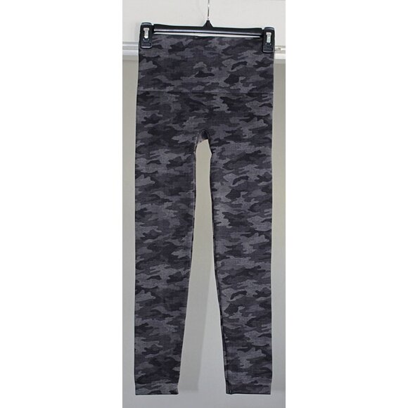 New w/Tags - Spanx Look At Me Now Seamless Leggings in Heather Camo, size Med - Picture 3 of 10